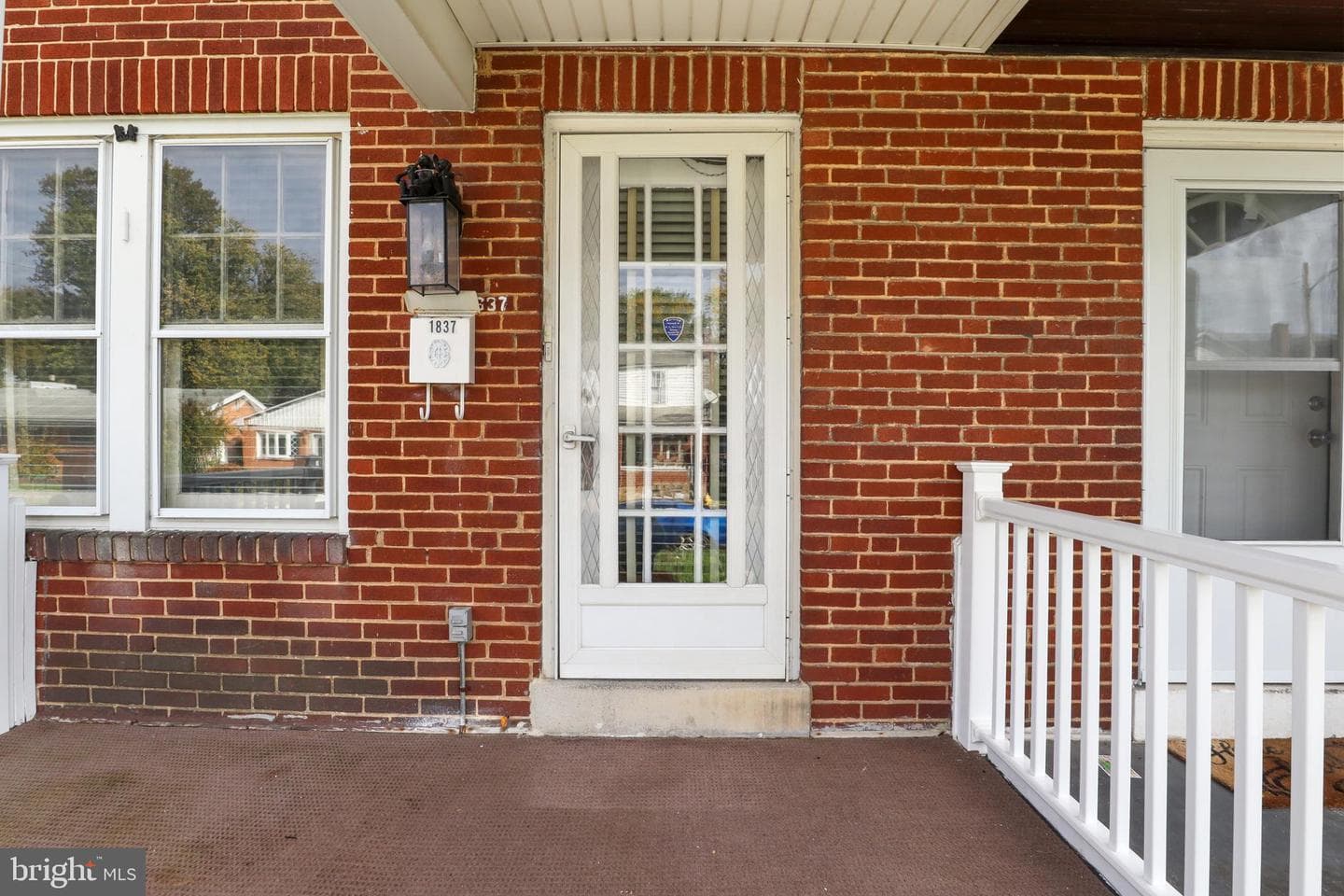 1837 Forster Street photo 3
