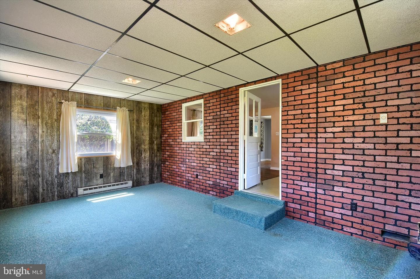 139 Hollywood Drive photo 18