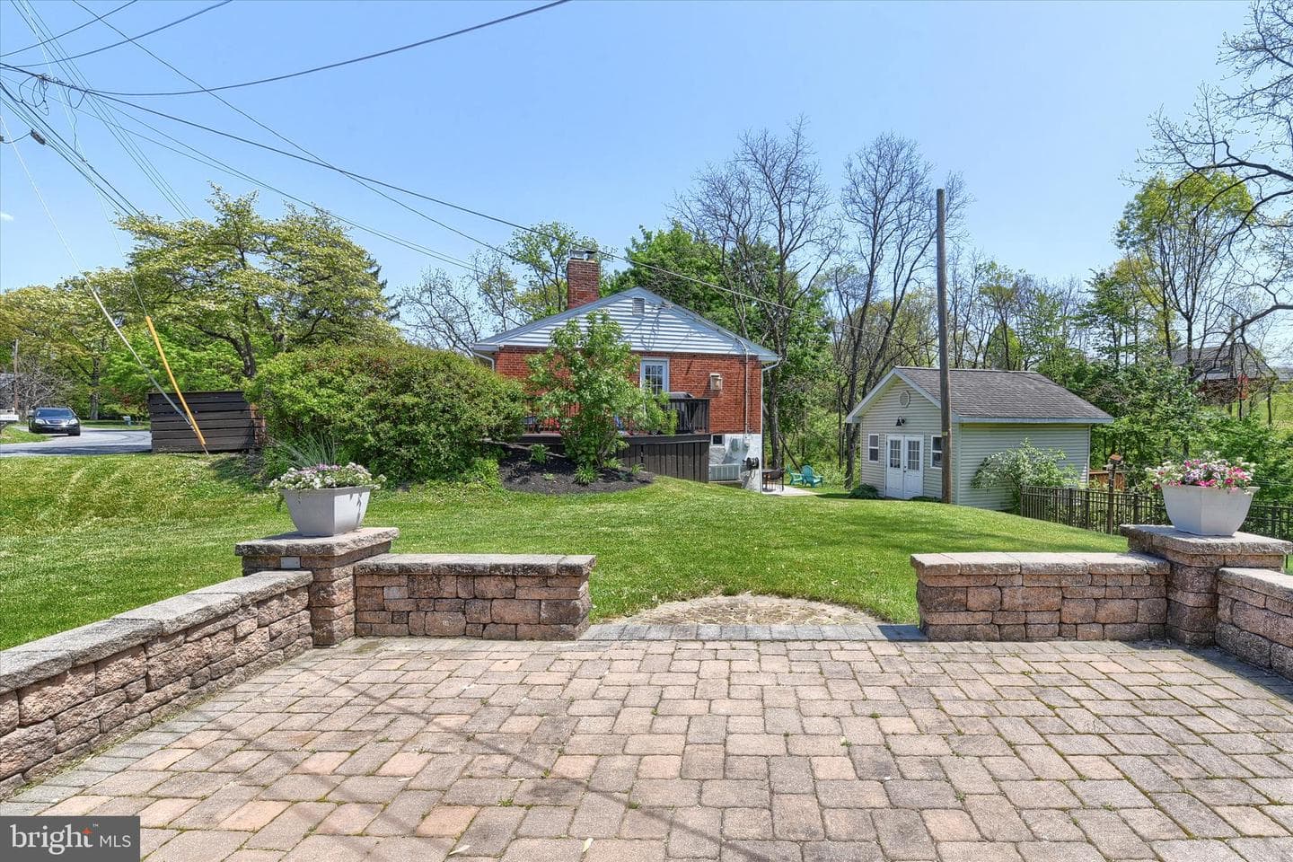139 Hollywood Drive photo 41