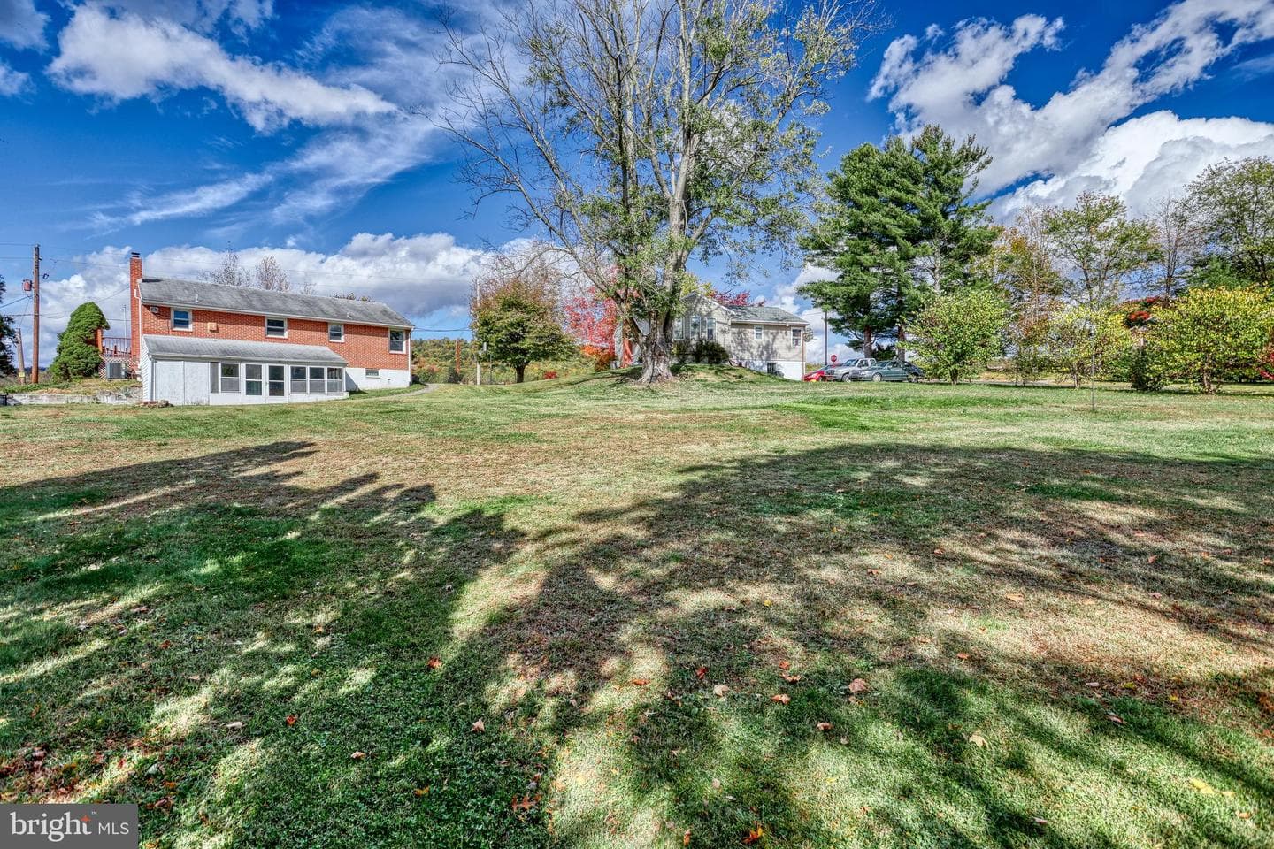 231 Denison Drive photo 16