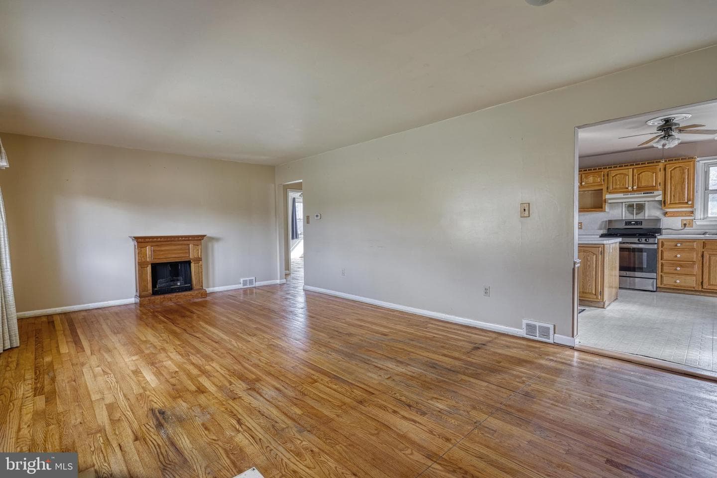 231 Denison Drive photo 5