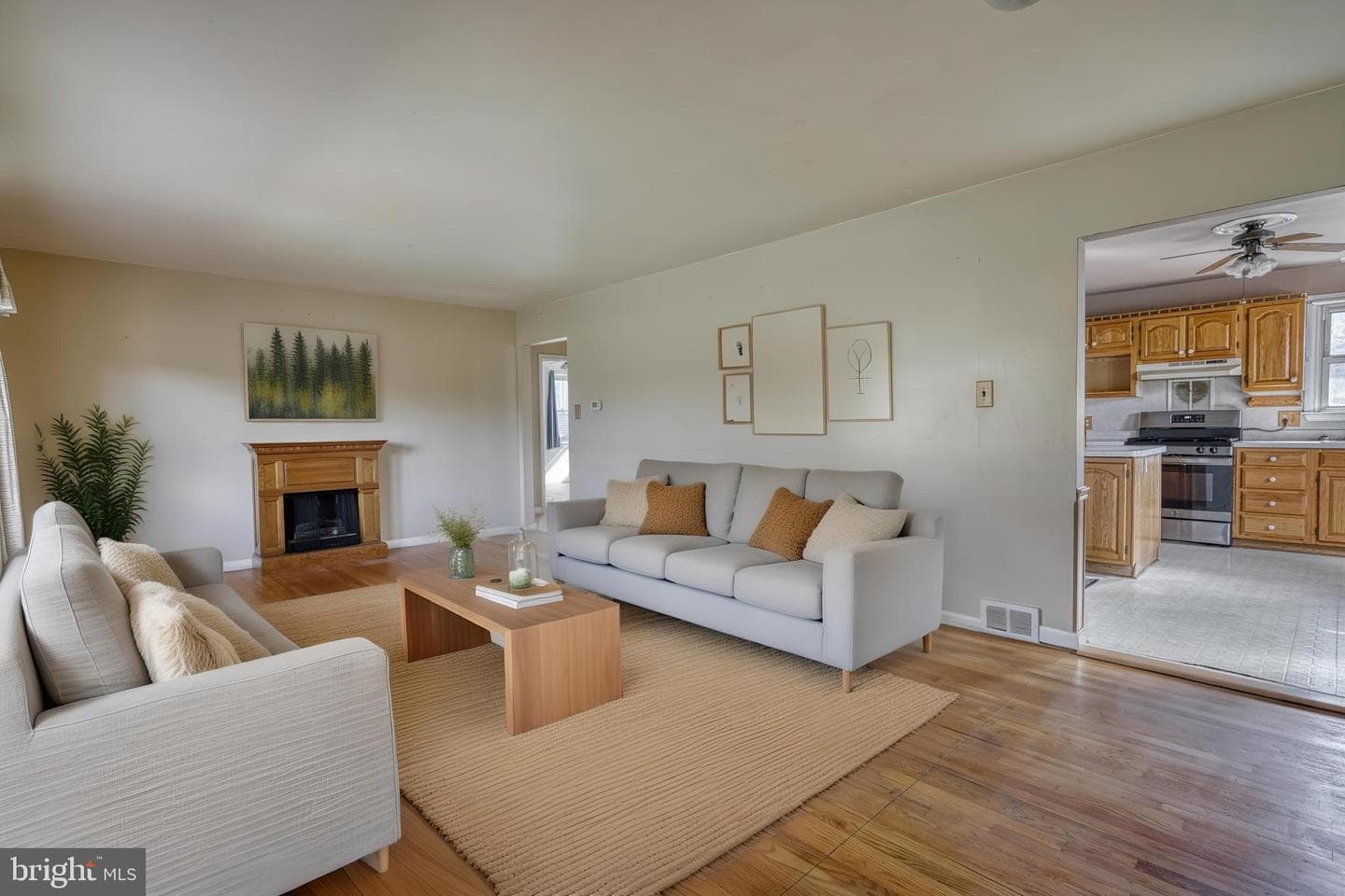231 Denison Drive photo 6