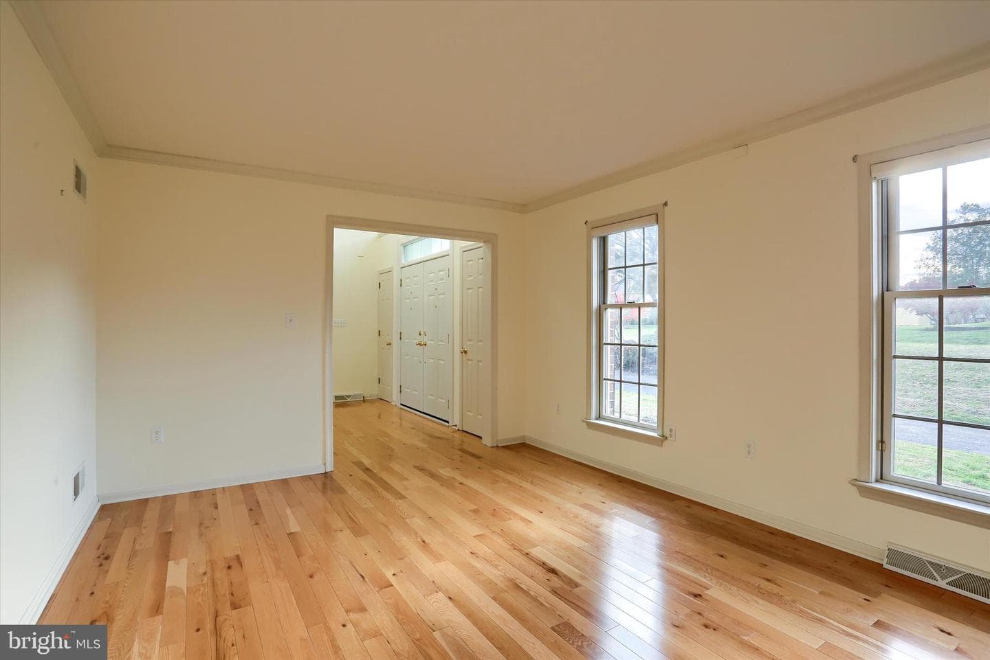 1195 Cherrington Lane photo 11