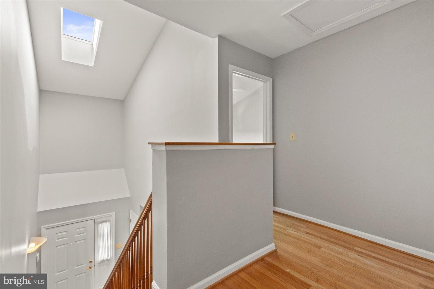 7280 Huntingdon Street photo 12