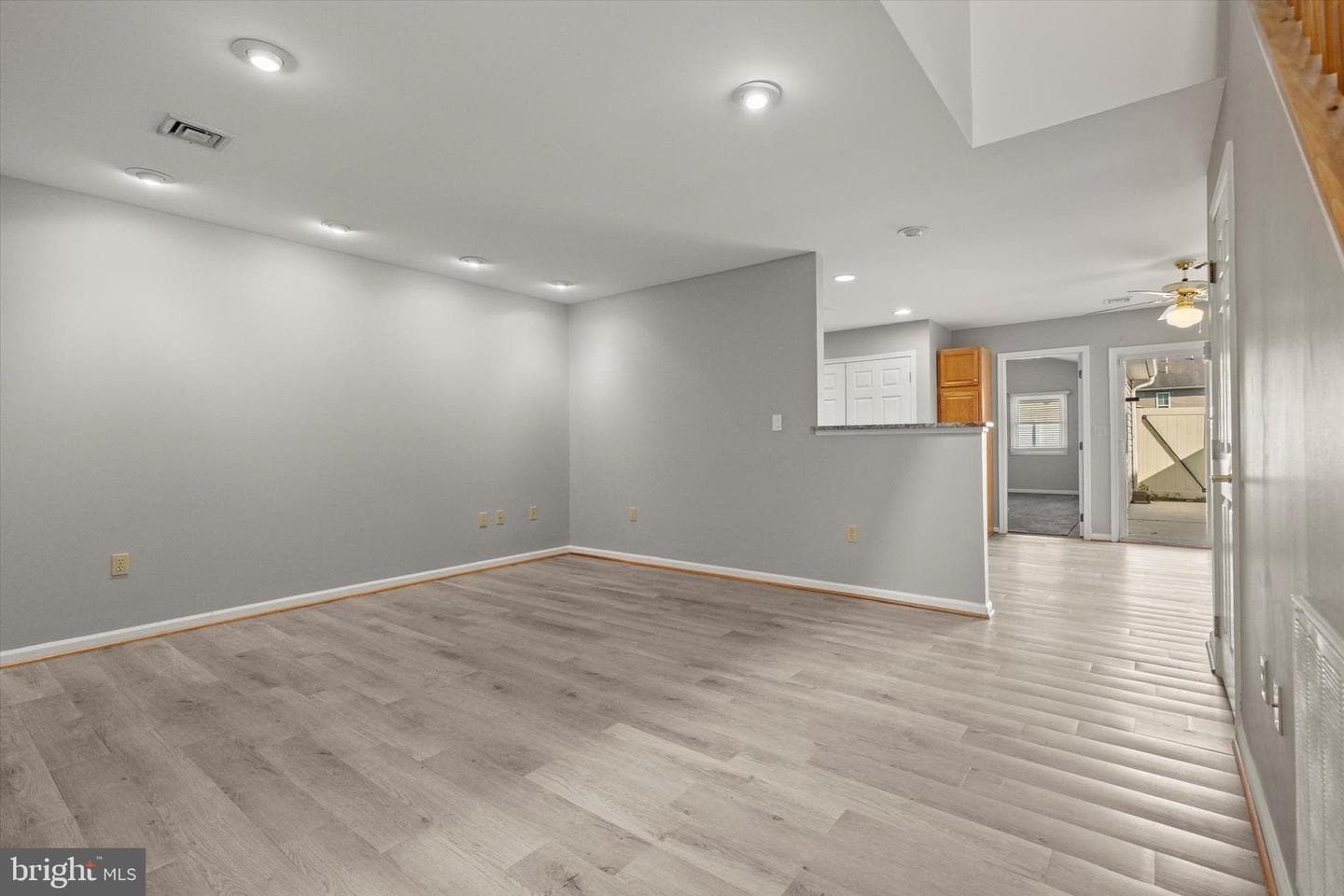 7280 Huntingdon Street photo 4