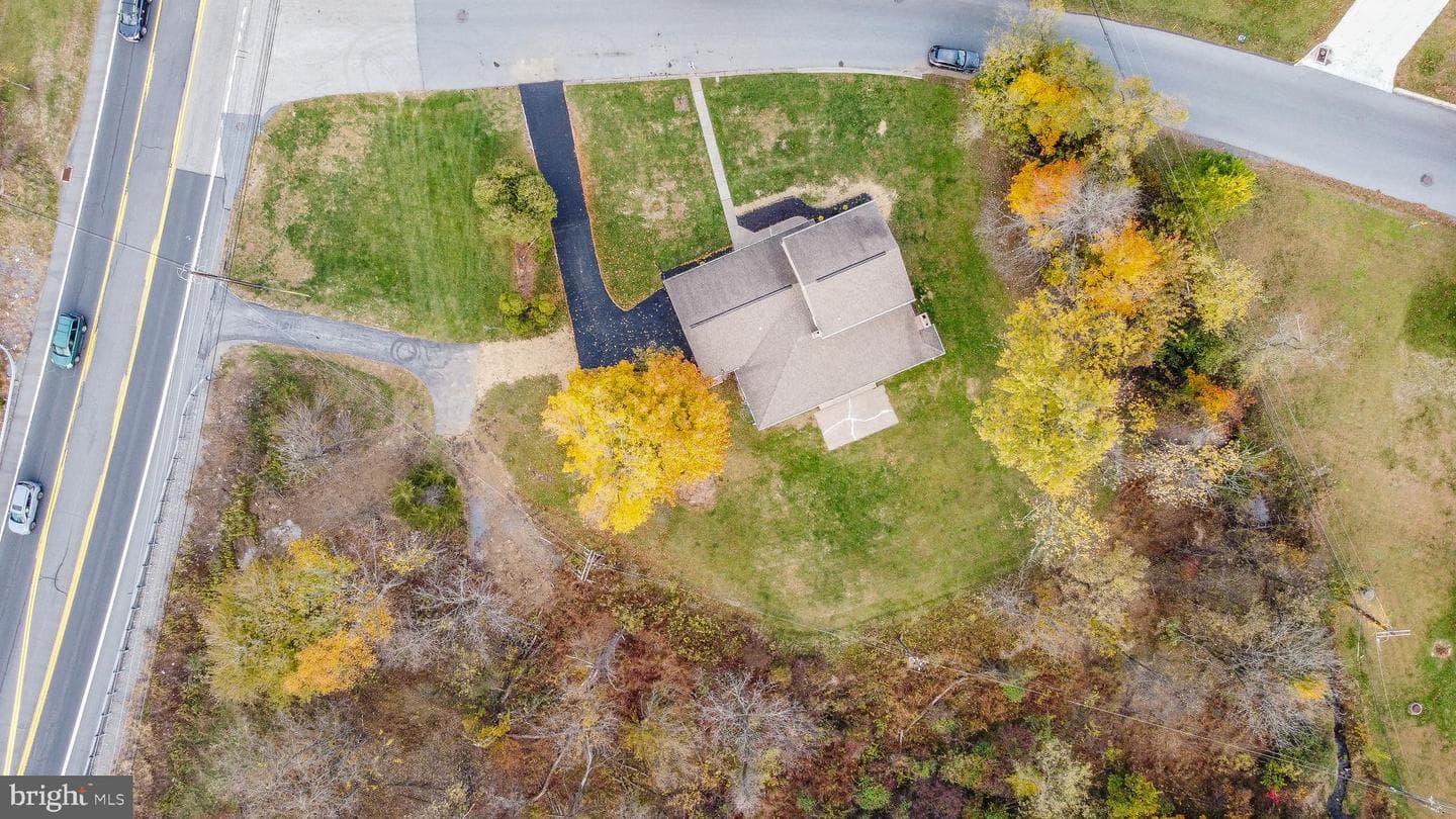 2198 Gale Drive photo 11