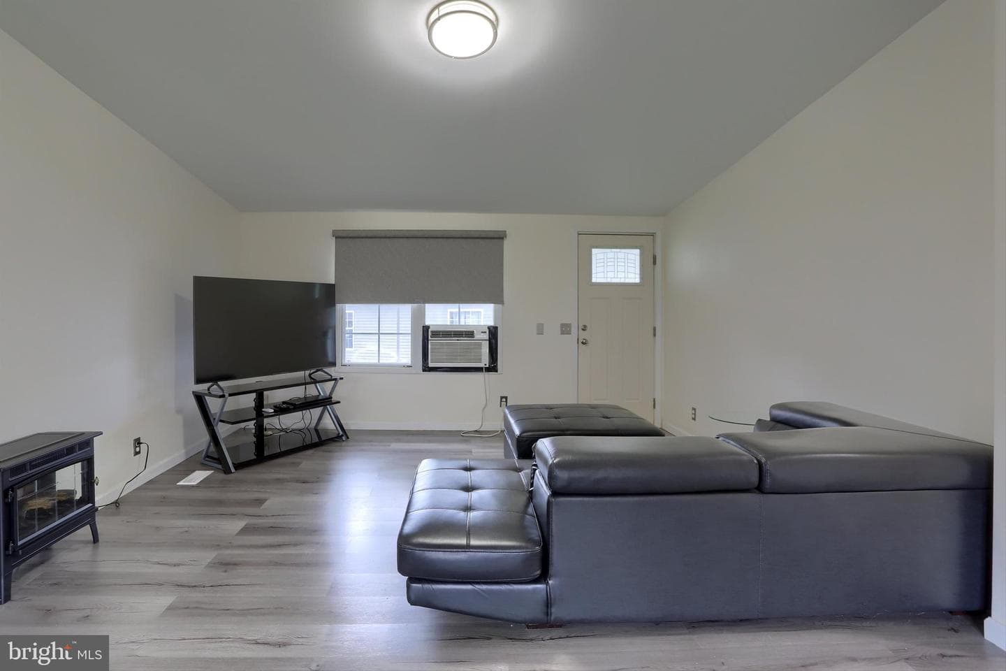 292 Dallas Drive photo 10