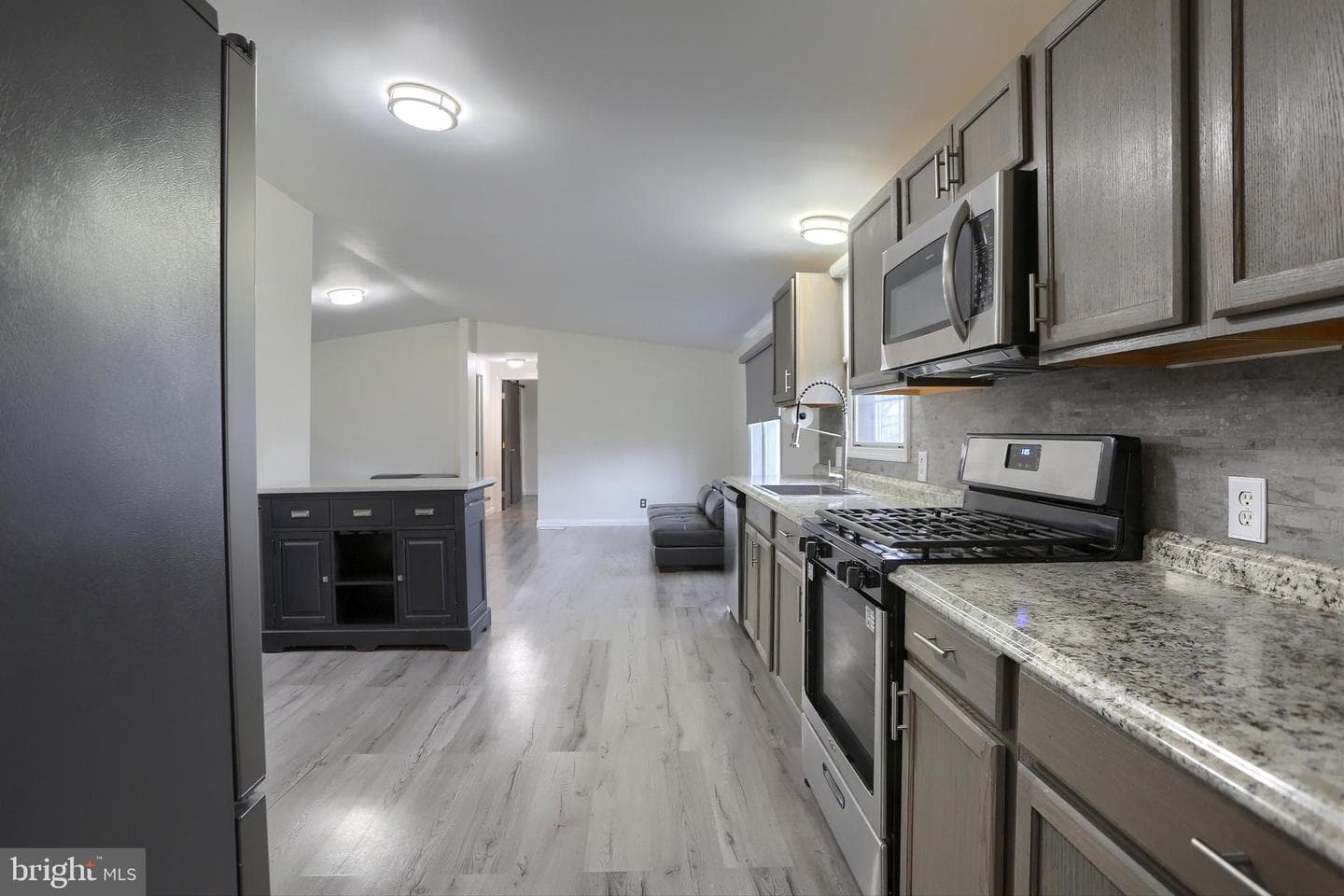 292 Dallas Drive photo 19