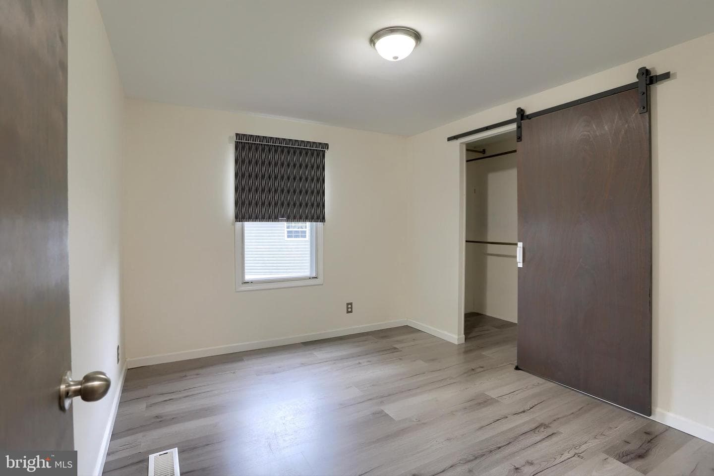 292 Dallas Drive photo 29