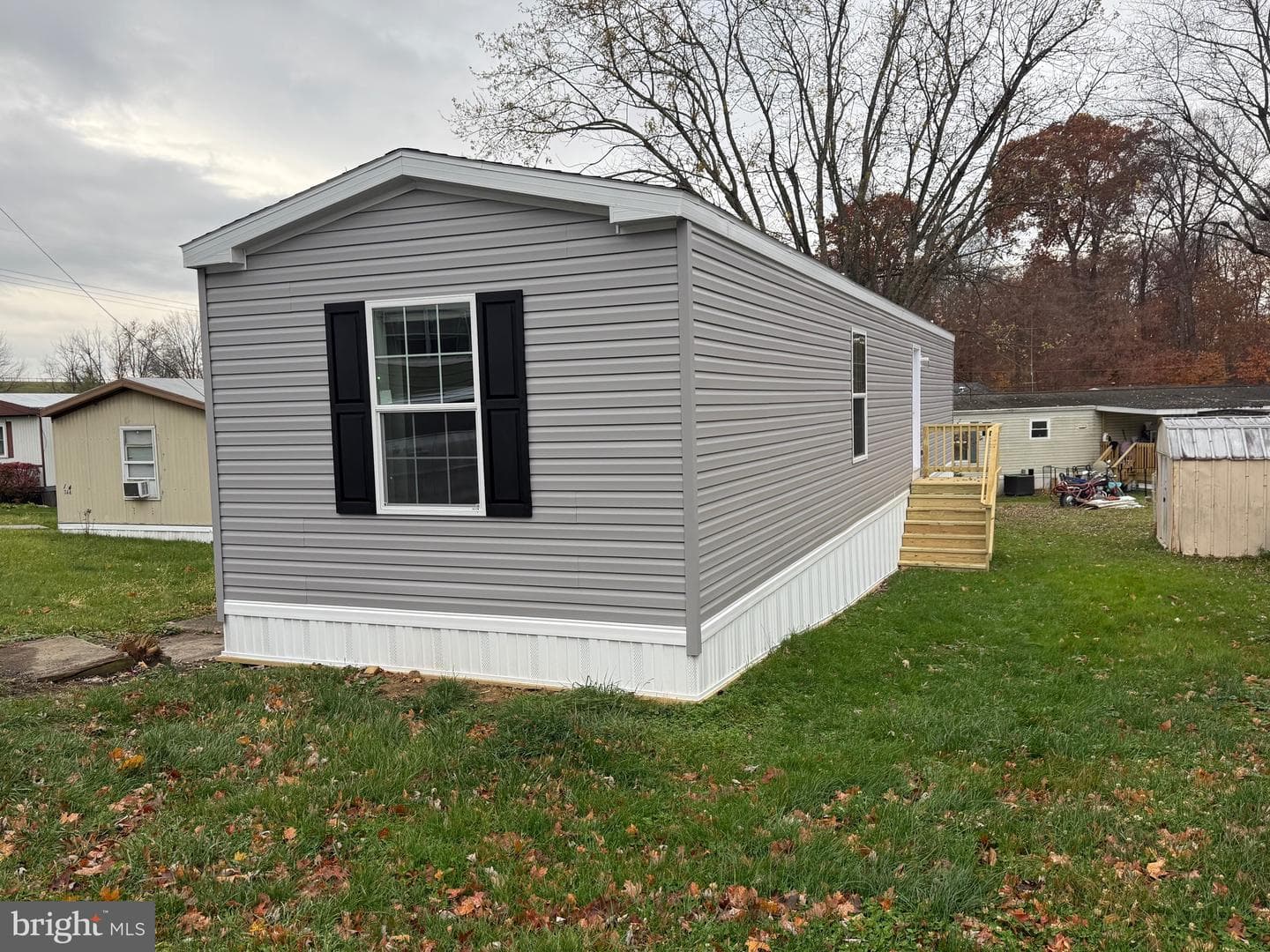 140 Deann Ln photo 2