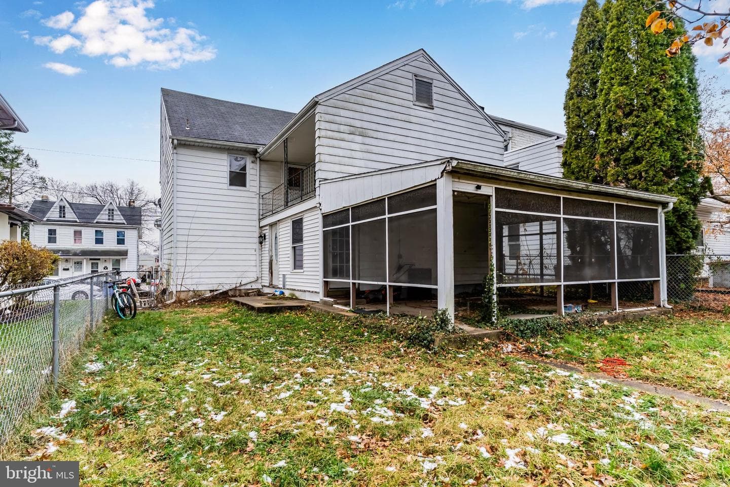 328 N Spring Street photo 2