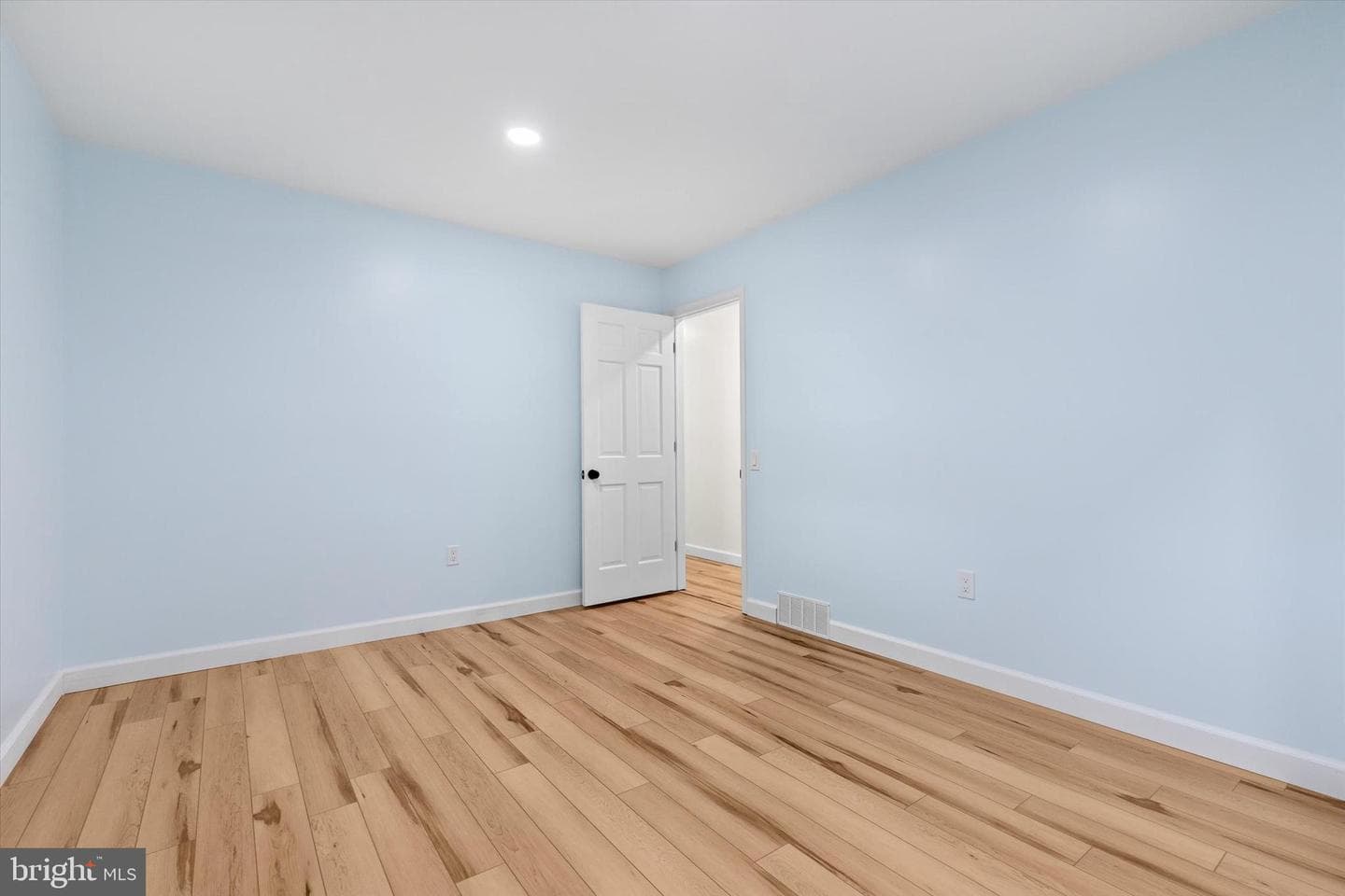 551 Strites Road photo 19