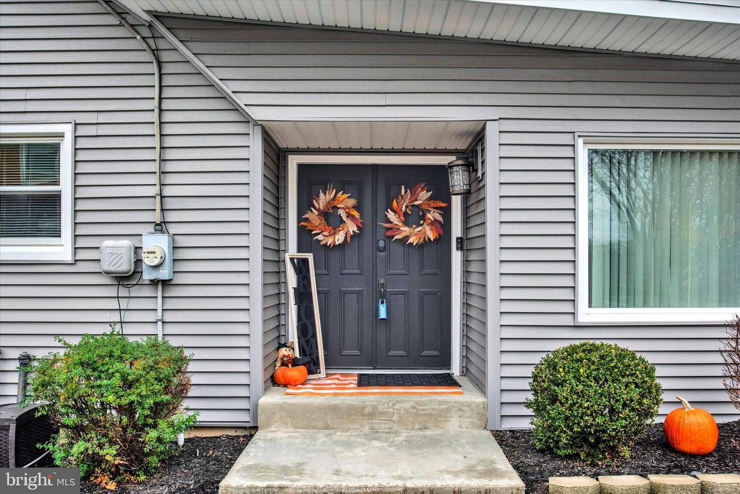 6129 Bluebird Avenue photo 3