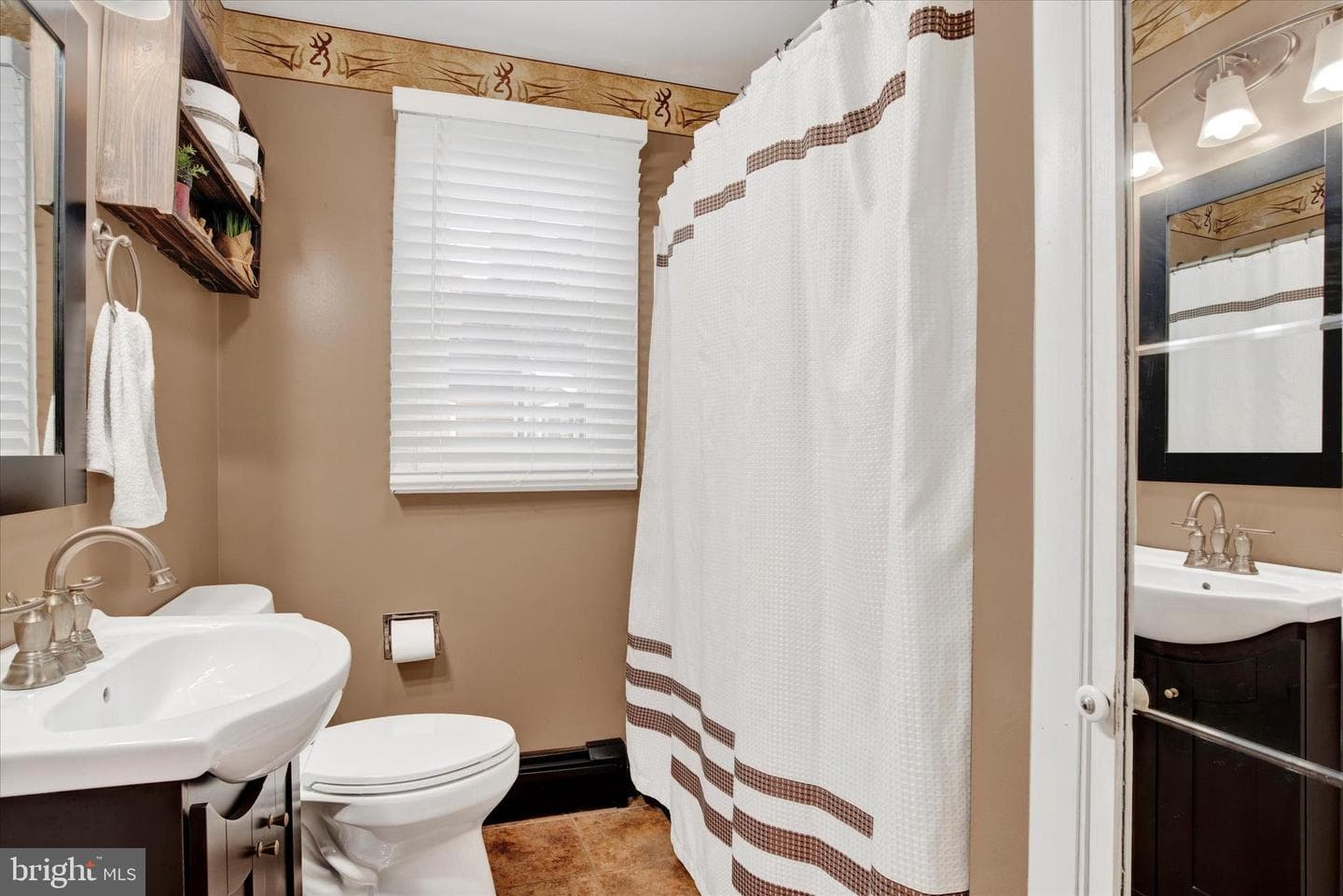 6129 Bluebird Avenue photo 9
