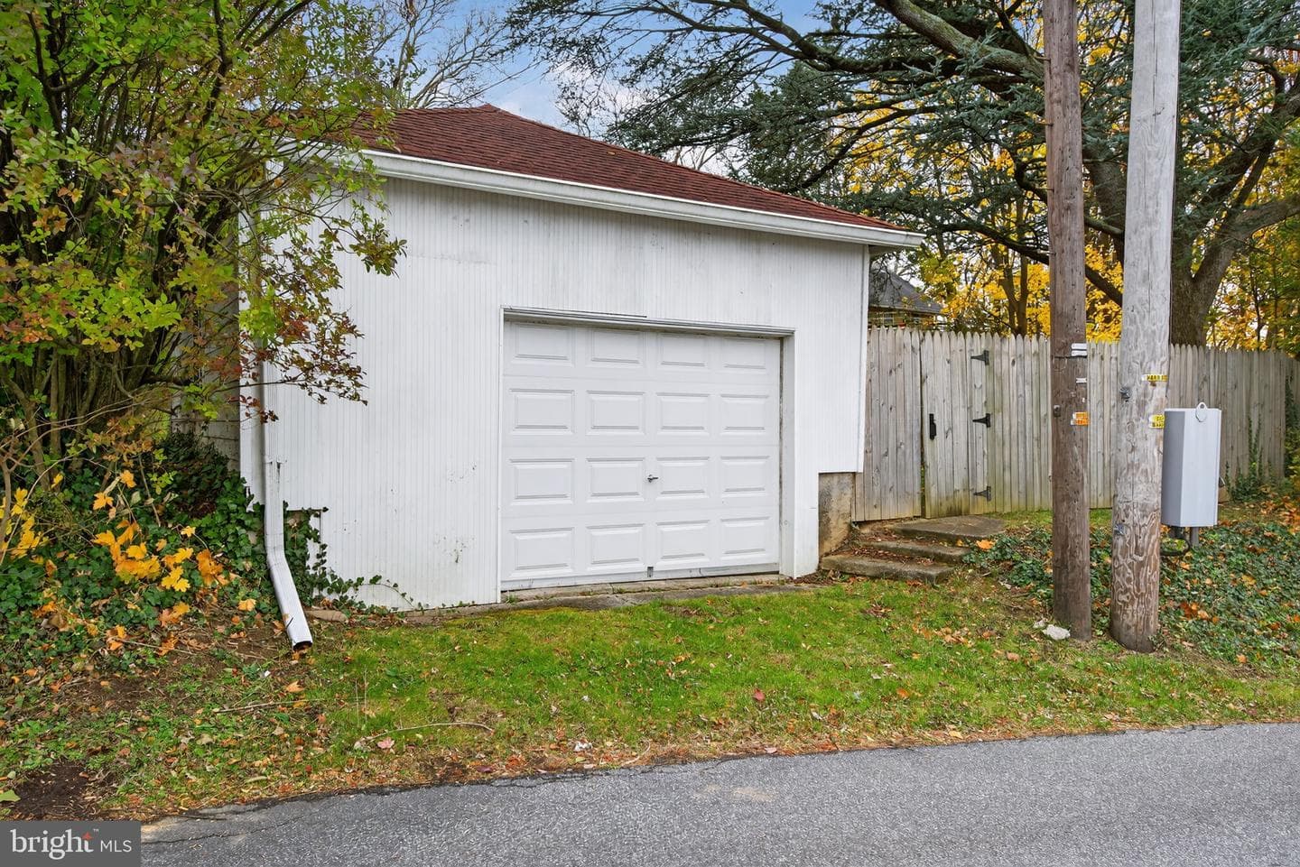 2314 Hoffer Street photo 40