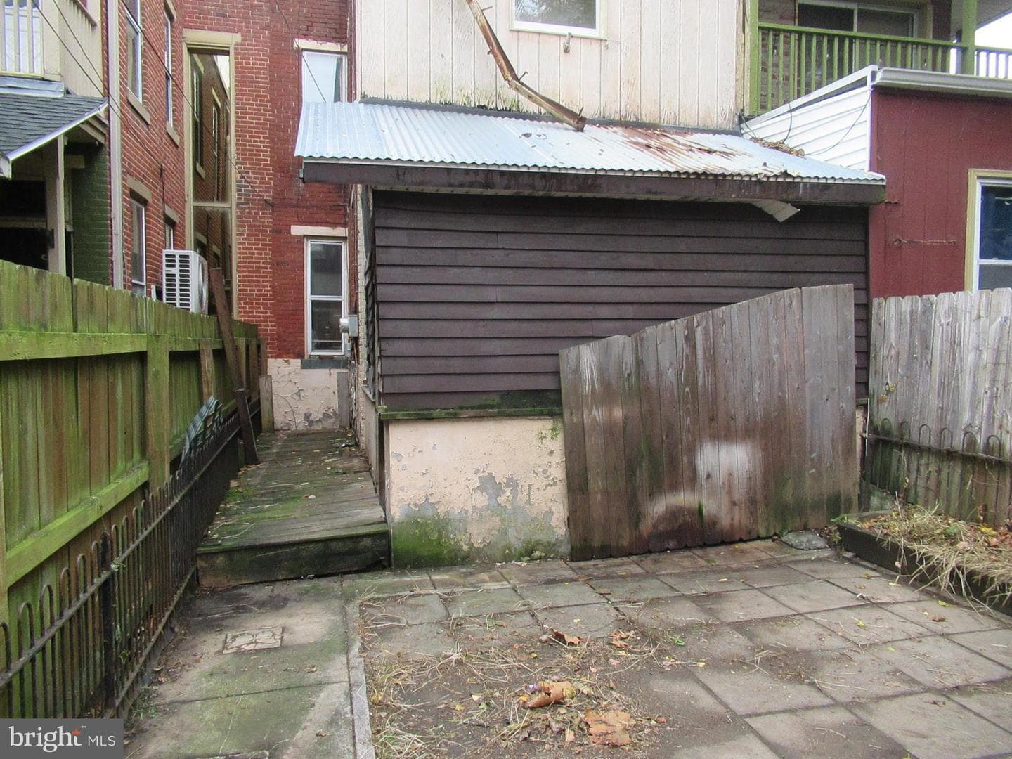 1525 Penn Street photo 23