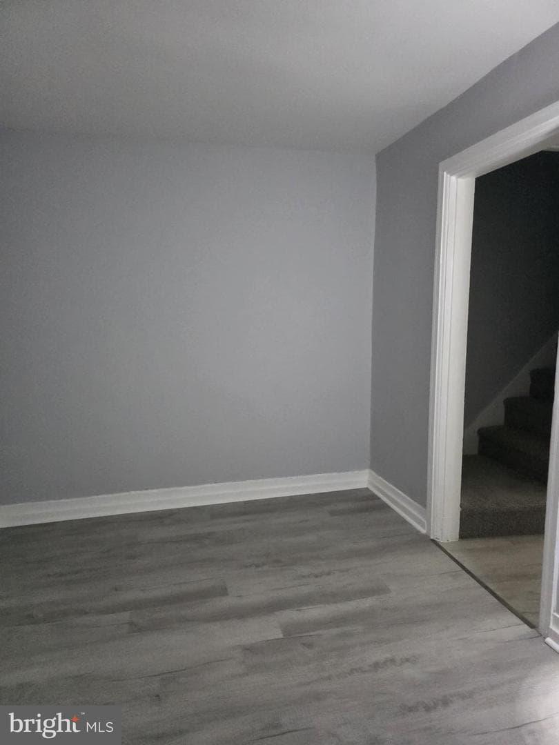 327 Lincoln Street photo 5