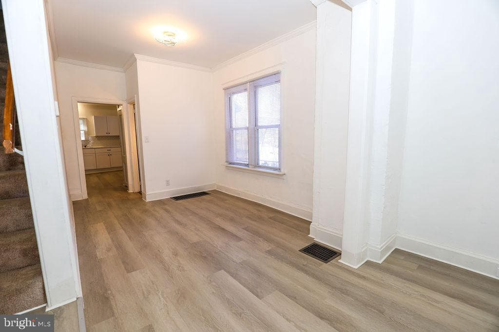 914 Norwood Street photo 5