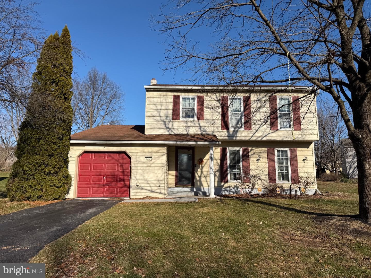6490 Heatherfield Way photo 1
