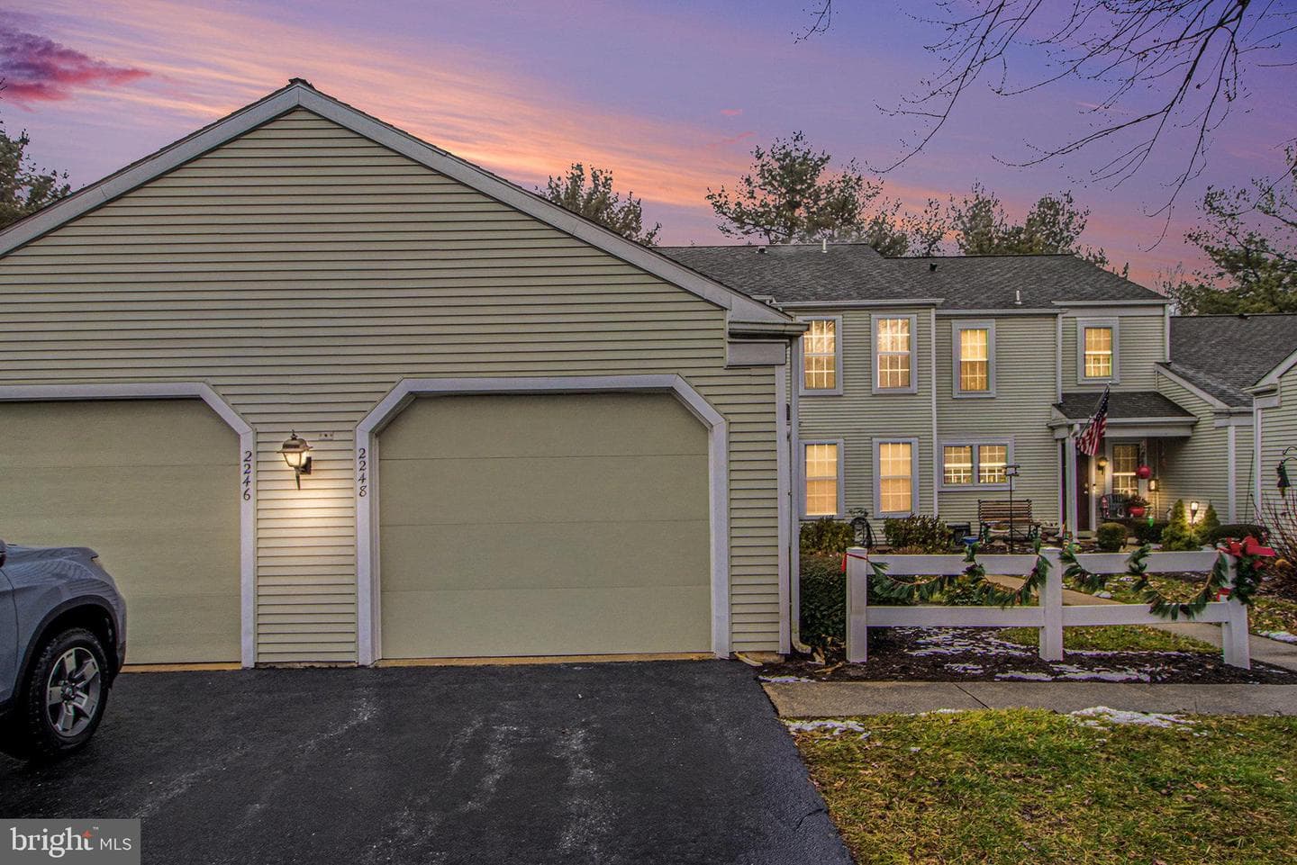 2248 Wexford Road photo 2
