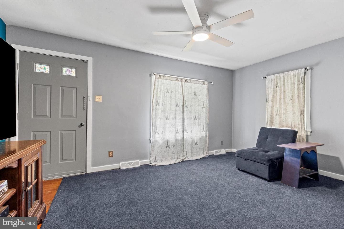 6351 Huntingdon Street photo 3