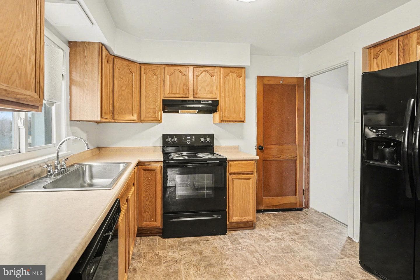 221 N Duke Street photo 10