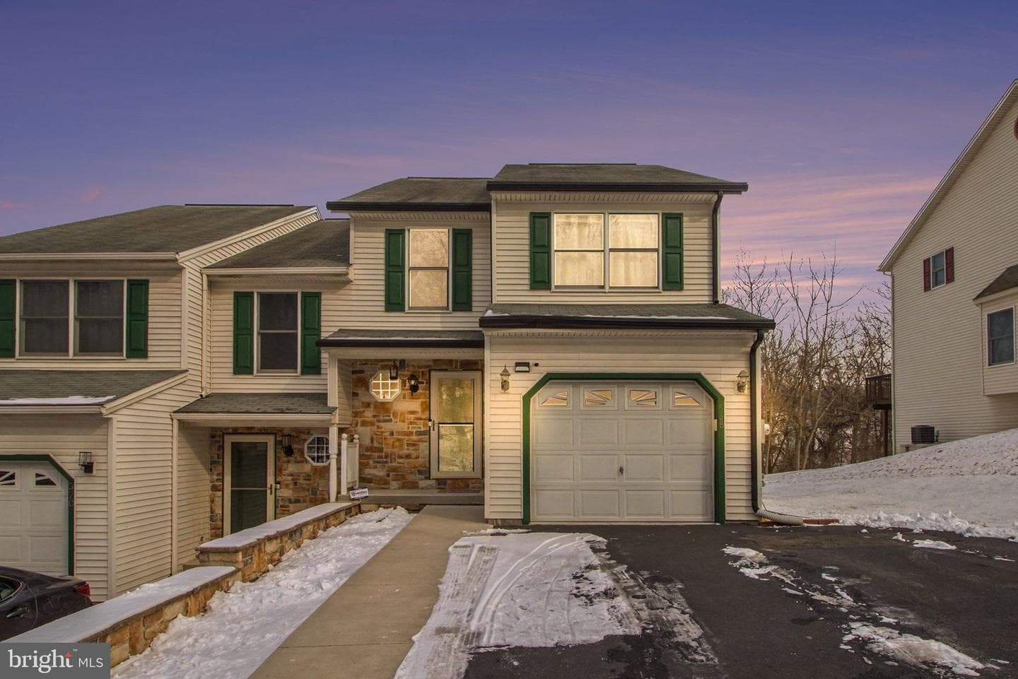 568 Kelker Street photo 1