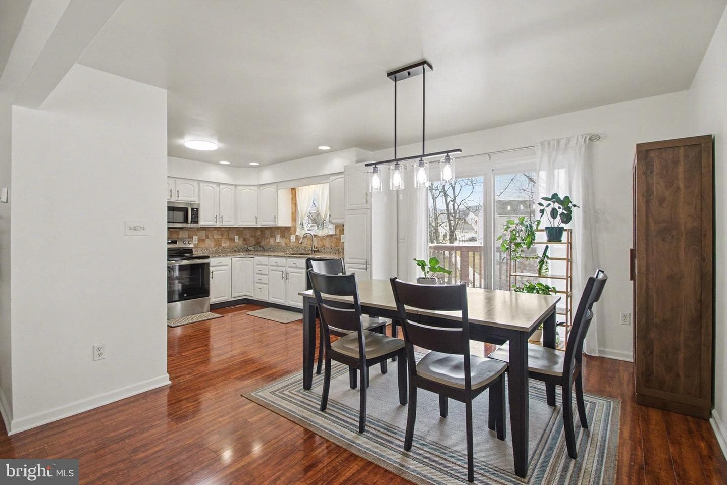 568 Kelker Street photo 12