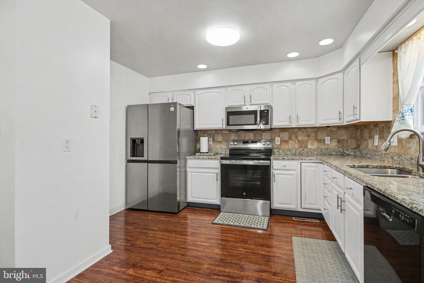 568 Kelker Street photo 14