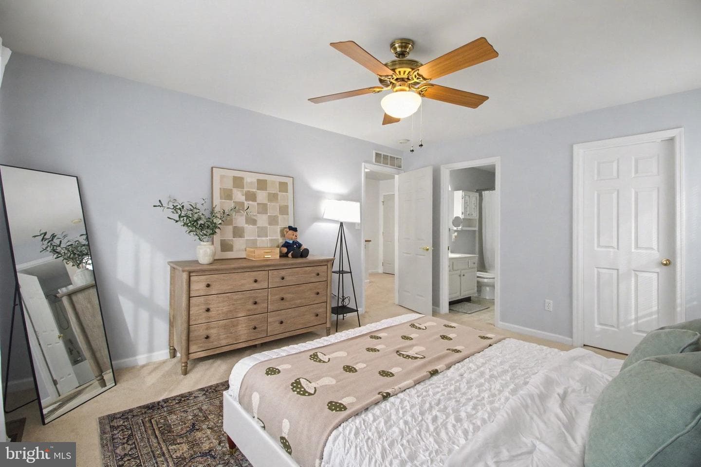 568 Kelker Street photo 18