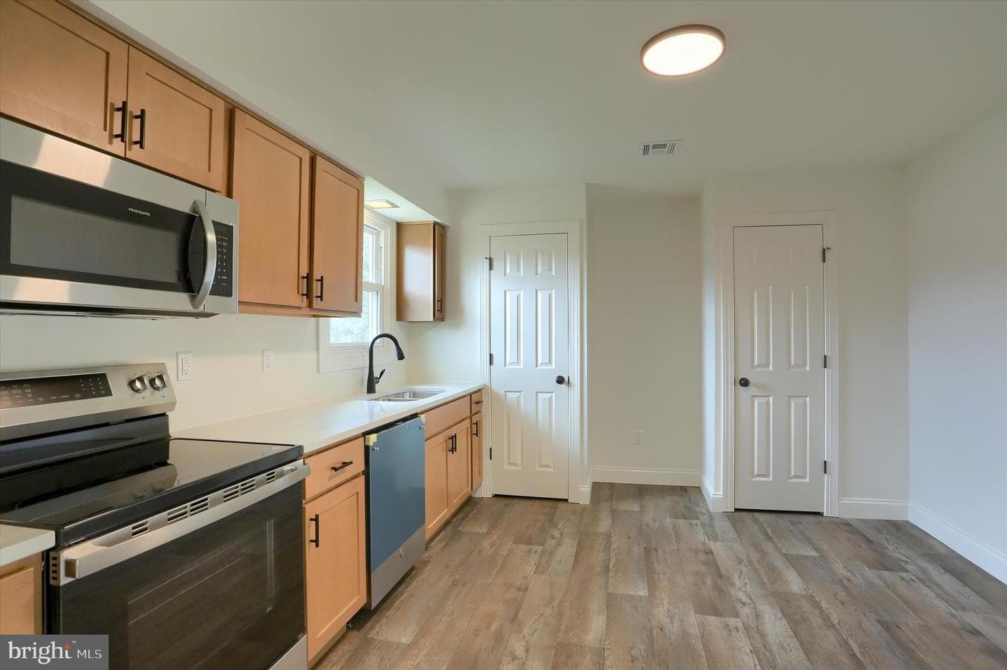 5708 Oak Avenue photo 10
