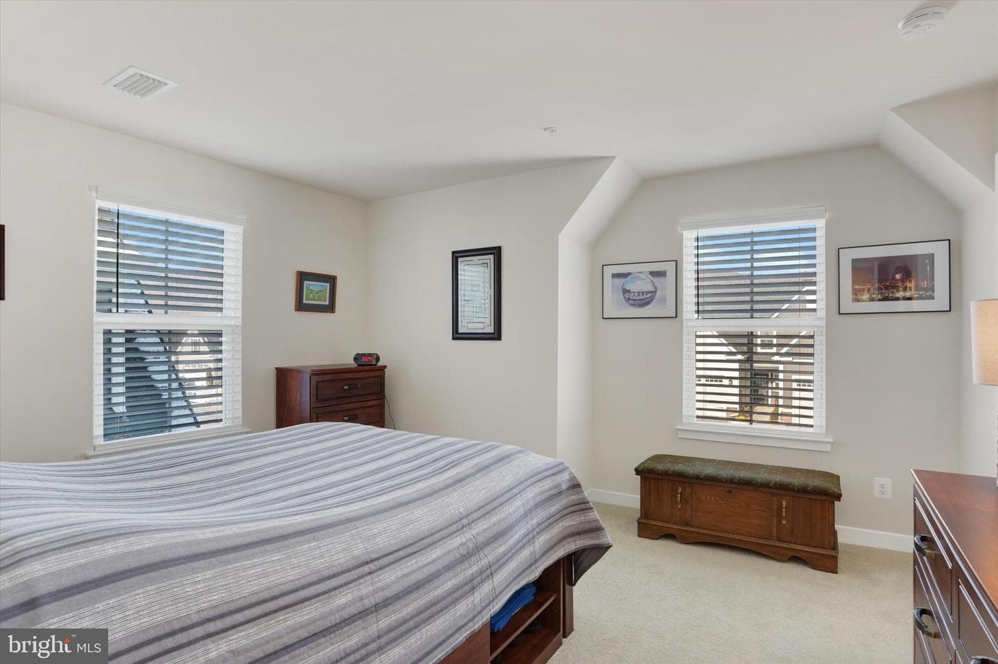 2231 Caroline Lane photo 17