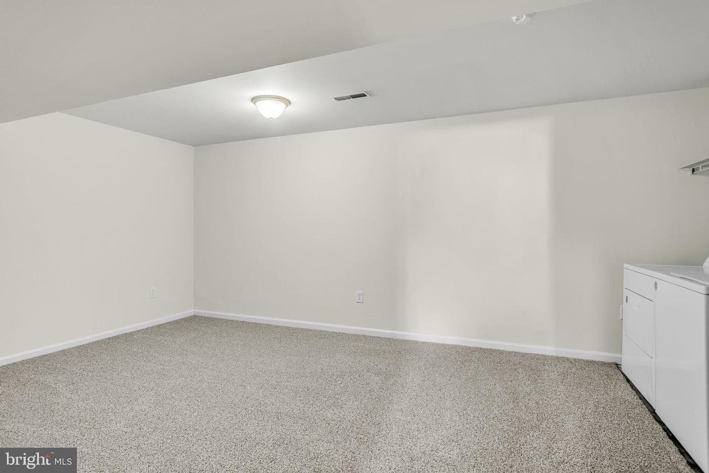 731 Gregs Dr photo 18