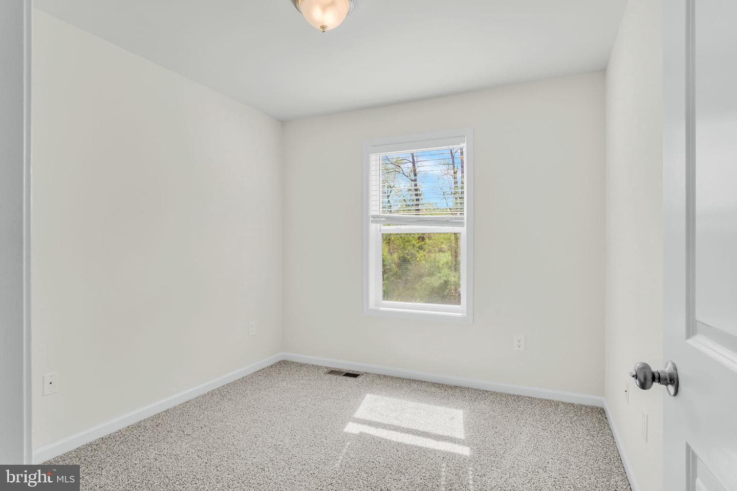 731 Gregs Dr photo 19