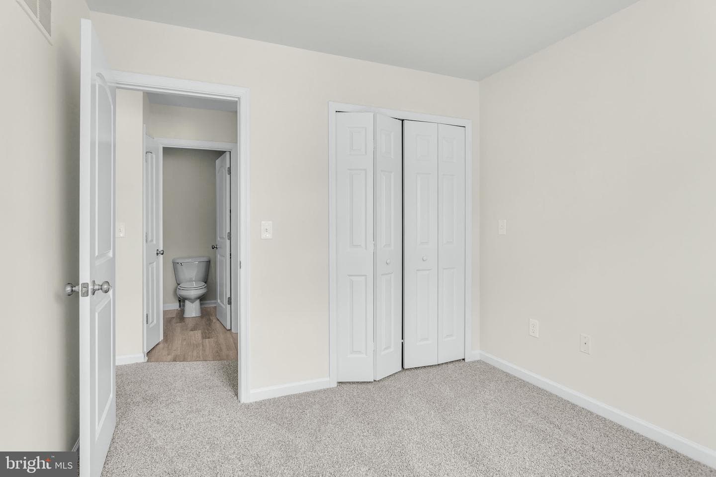 731 Gregs Dr photo 20