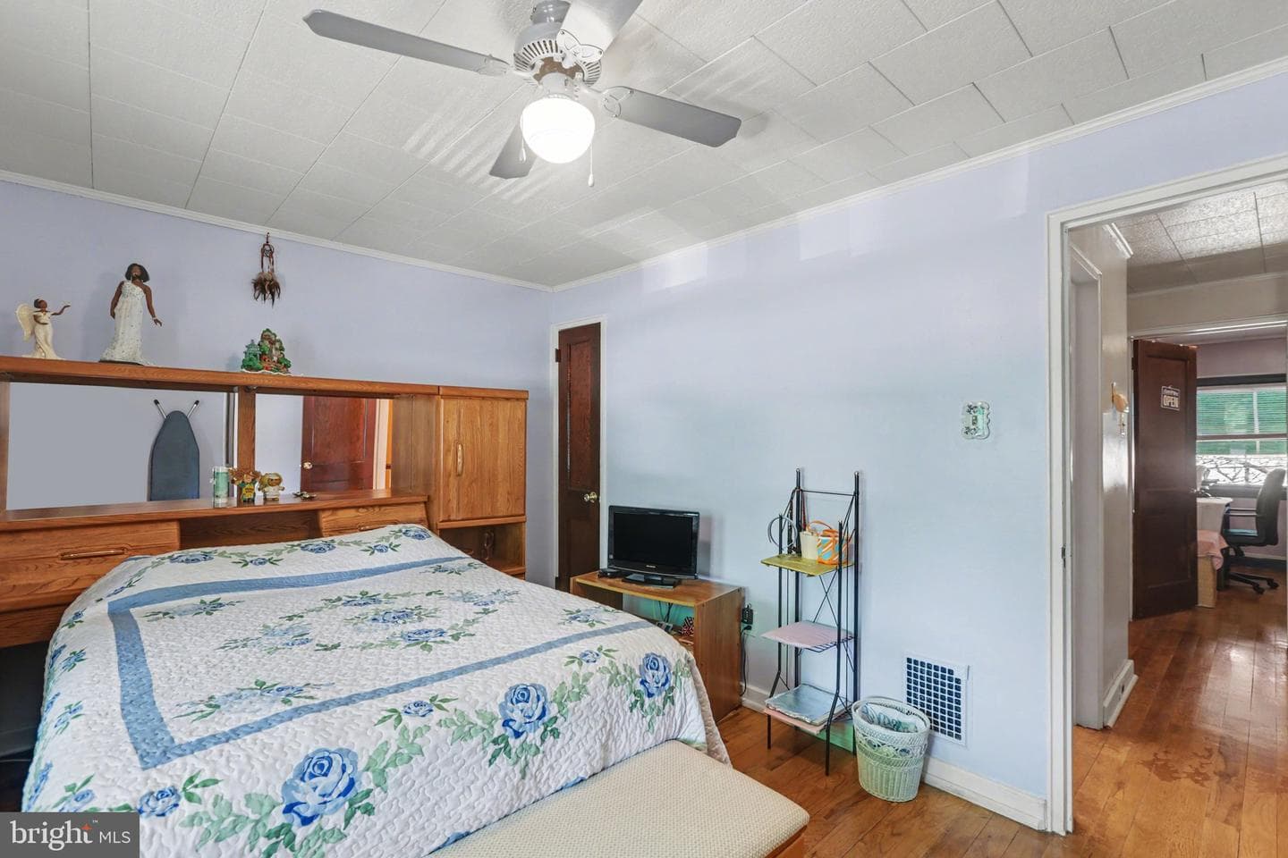 2104 Berryhill Street photo 17