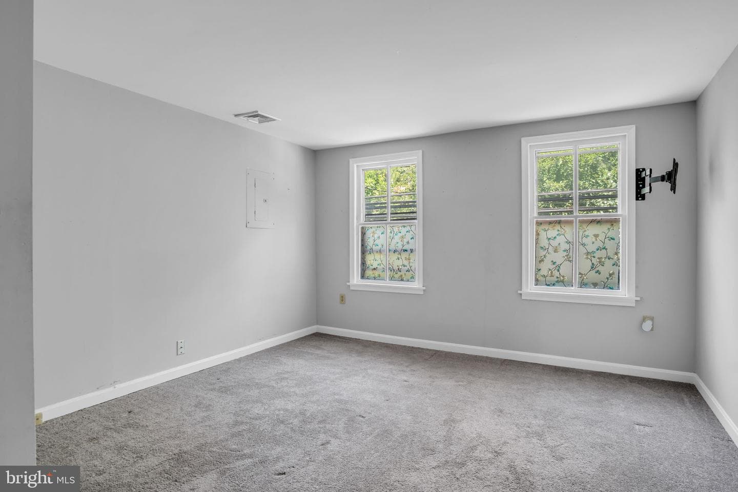 622 Showers Street photo 10
