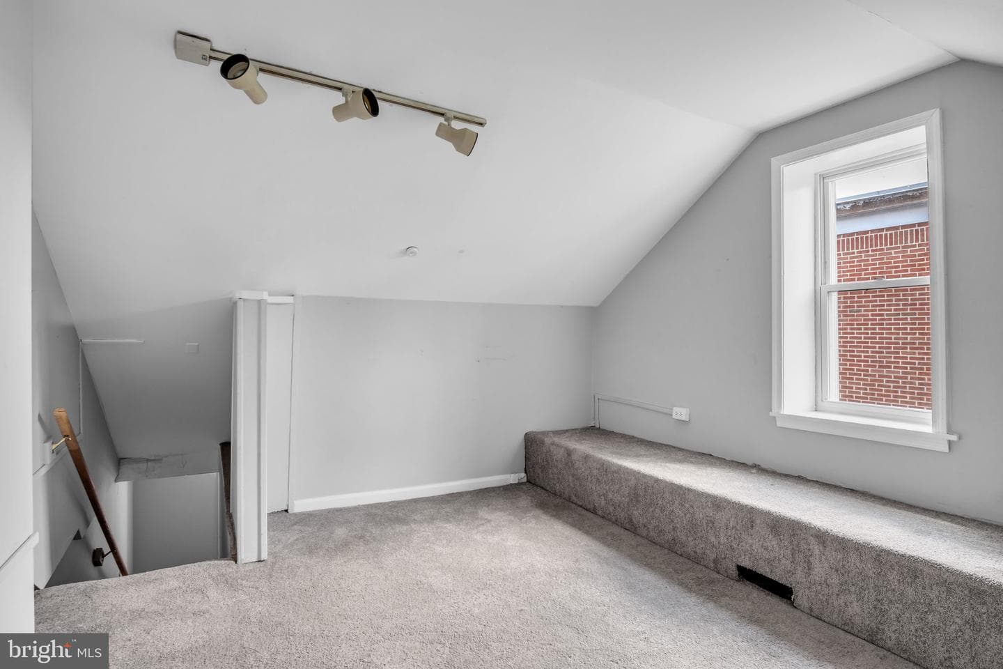 622 Showers Street photo 17