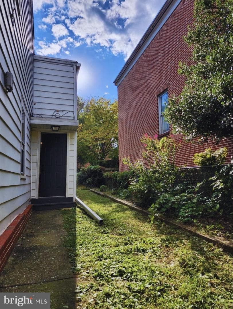 622 Showers Street photo 20