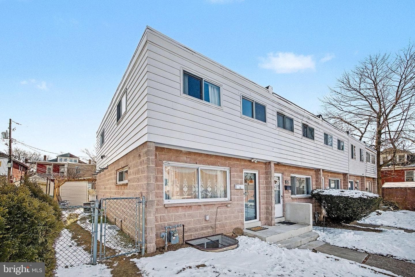1719 Cumberland Street photo 2