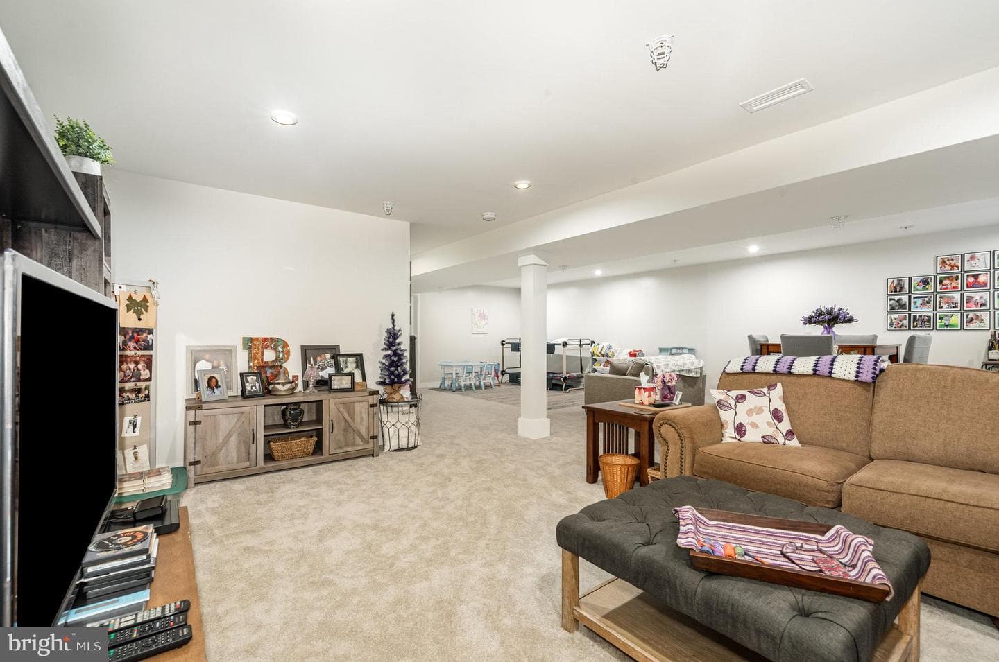 2268 Caroline Lane photo 24