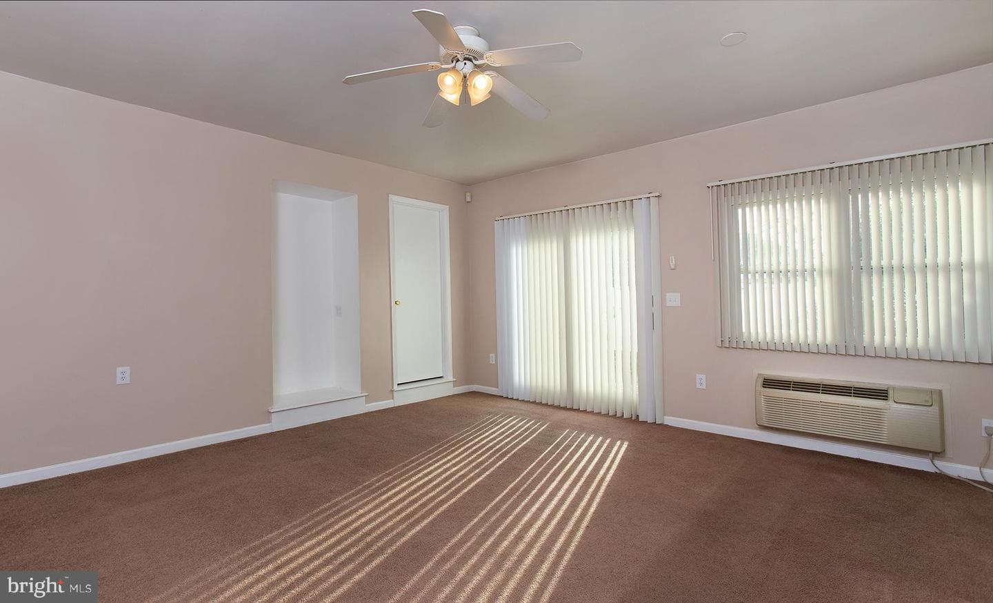 236 W Granada Avenue photo 11