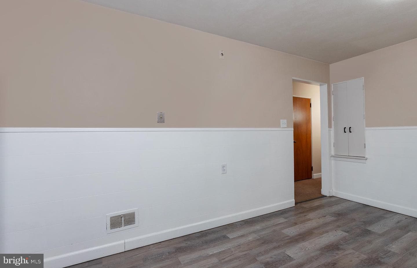 236 W Granada Avenue photo 8