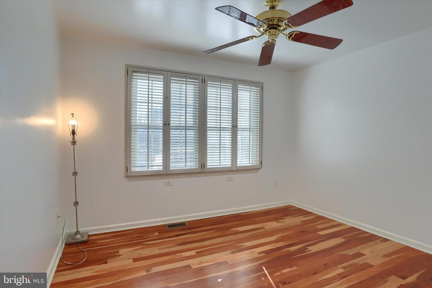 112 Graystone Drive photo 36