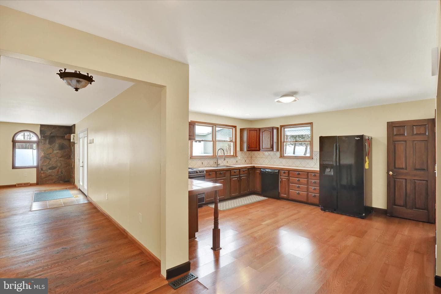 1239 S Meadow Lane photo 14