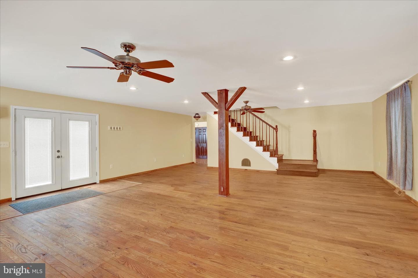 1239 S Meadow Lane photo 16