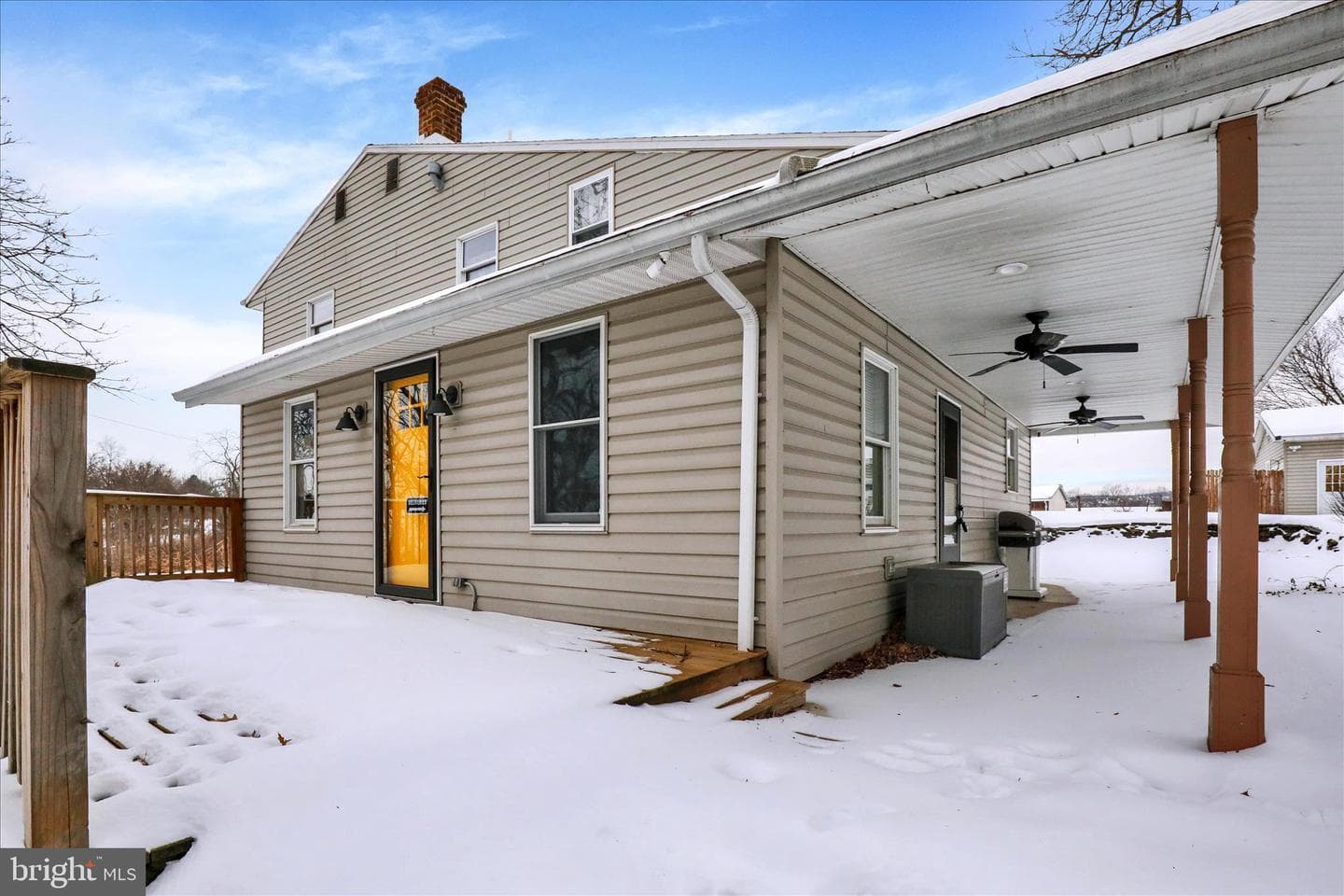 1239 S Meadow Lane photo 4