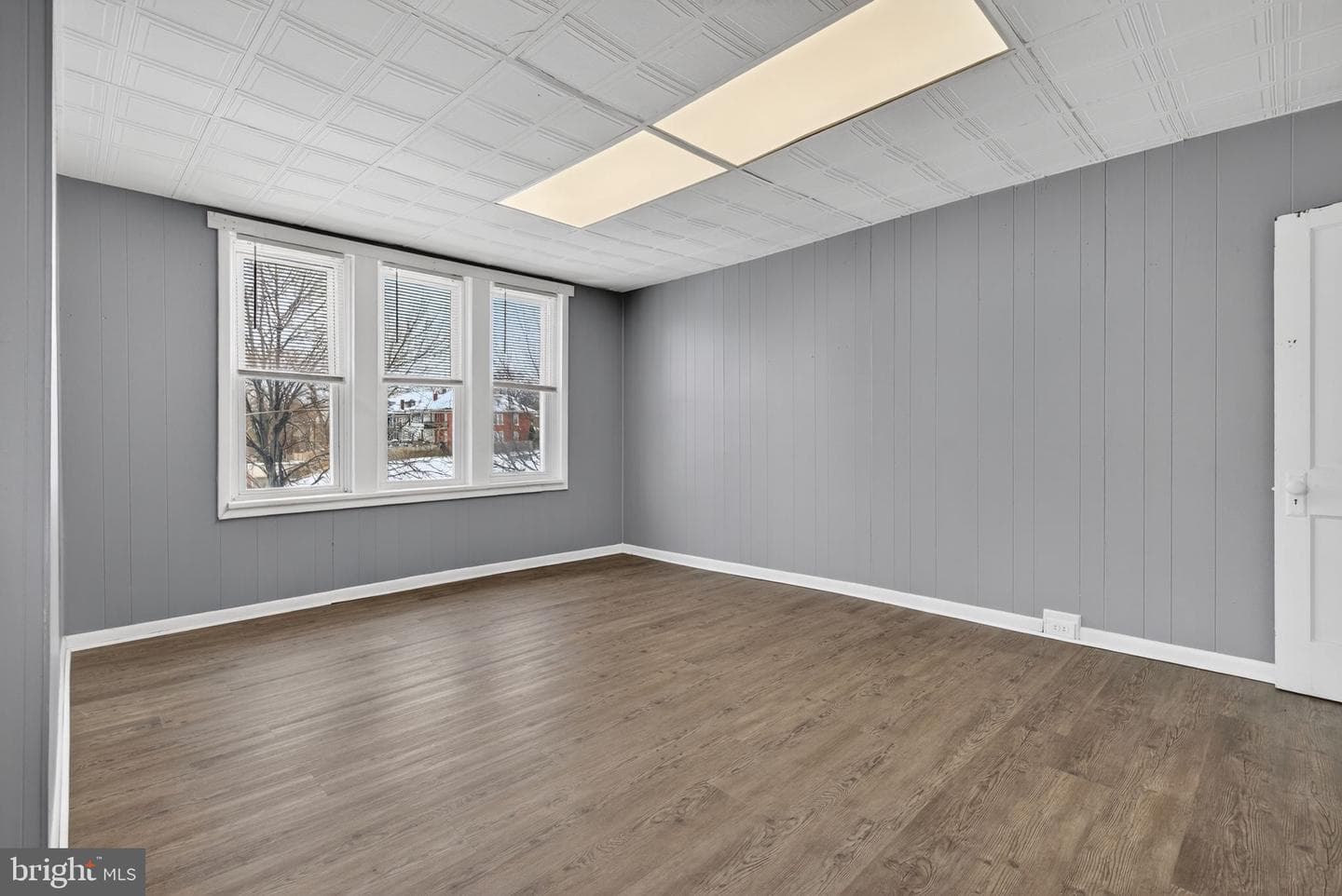 409 Emerald Street photo 15