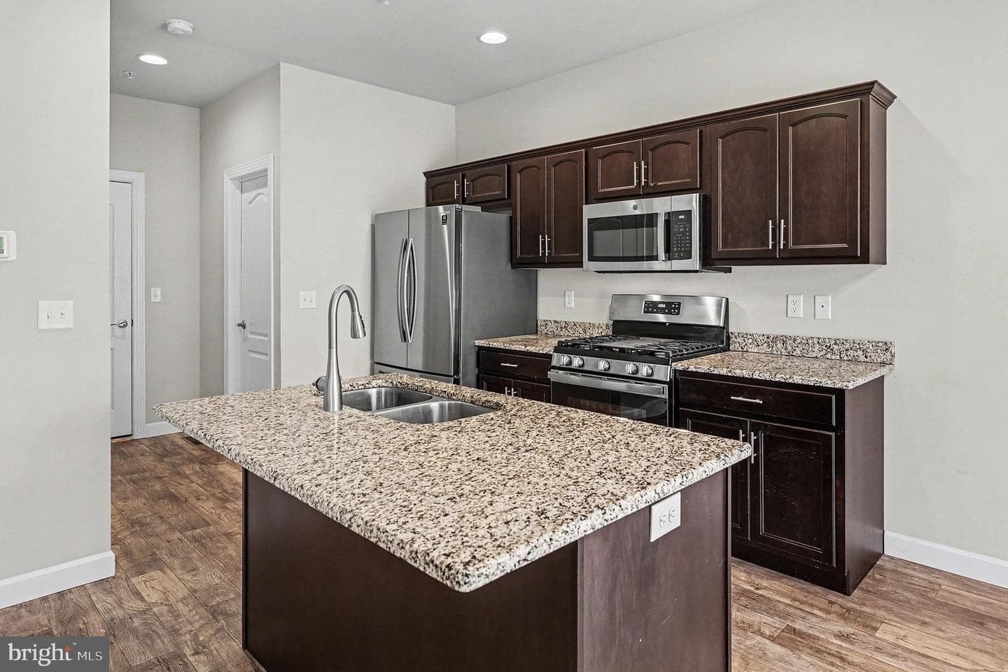 158 Sage Boulevard photo 7