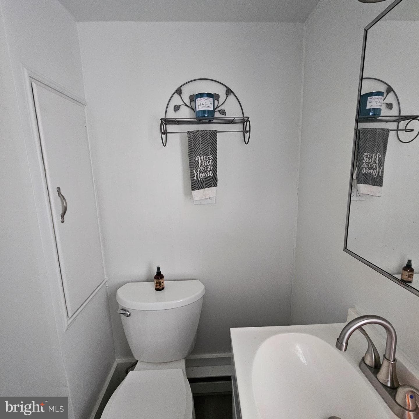 426 Center Street photo 10